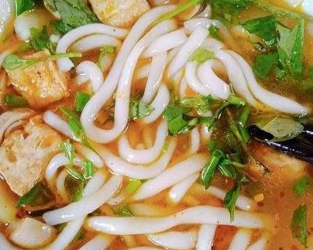 Bánh Canh Chay Từ Nấm rơm